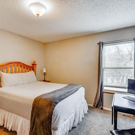 Apartamento Manitou Springs Escape With Aandc And Private Deck! Exterior foto